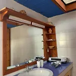 Mavilia Traditional *