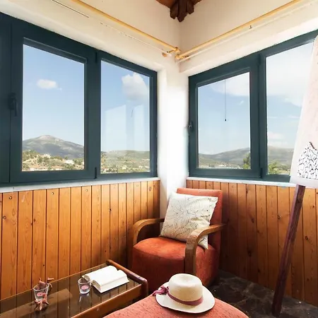 Mavilia Traditional Apartment Lygourio