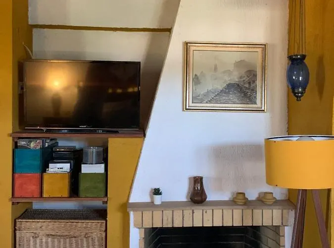 Mavilia Traditional * Ligourion