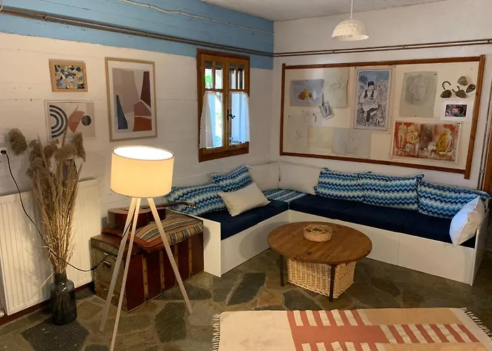 Mavilia Traditional Apartment Lygourio