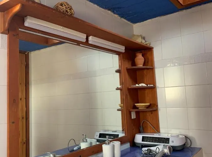 Mavilia Traditional *