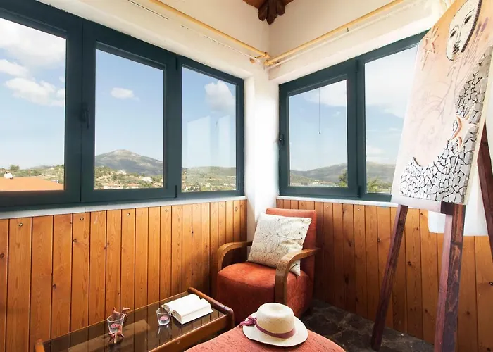 Mavilia Traditional Lägenhet Ligourion