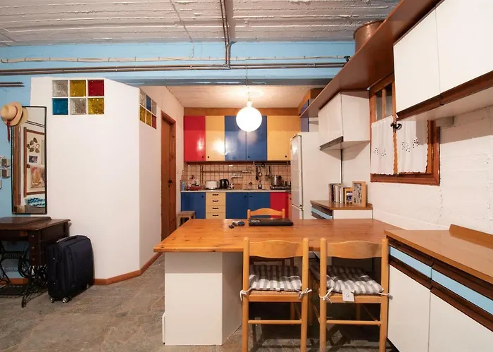 Mavilia Traditional * Ligourion